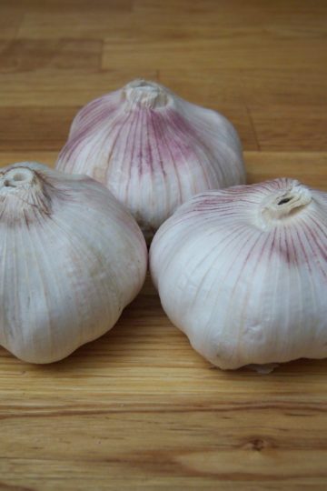 Roasted garlic heads